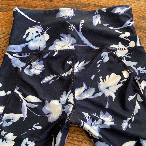 Athleta leggings - Picture 8 of 8